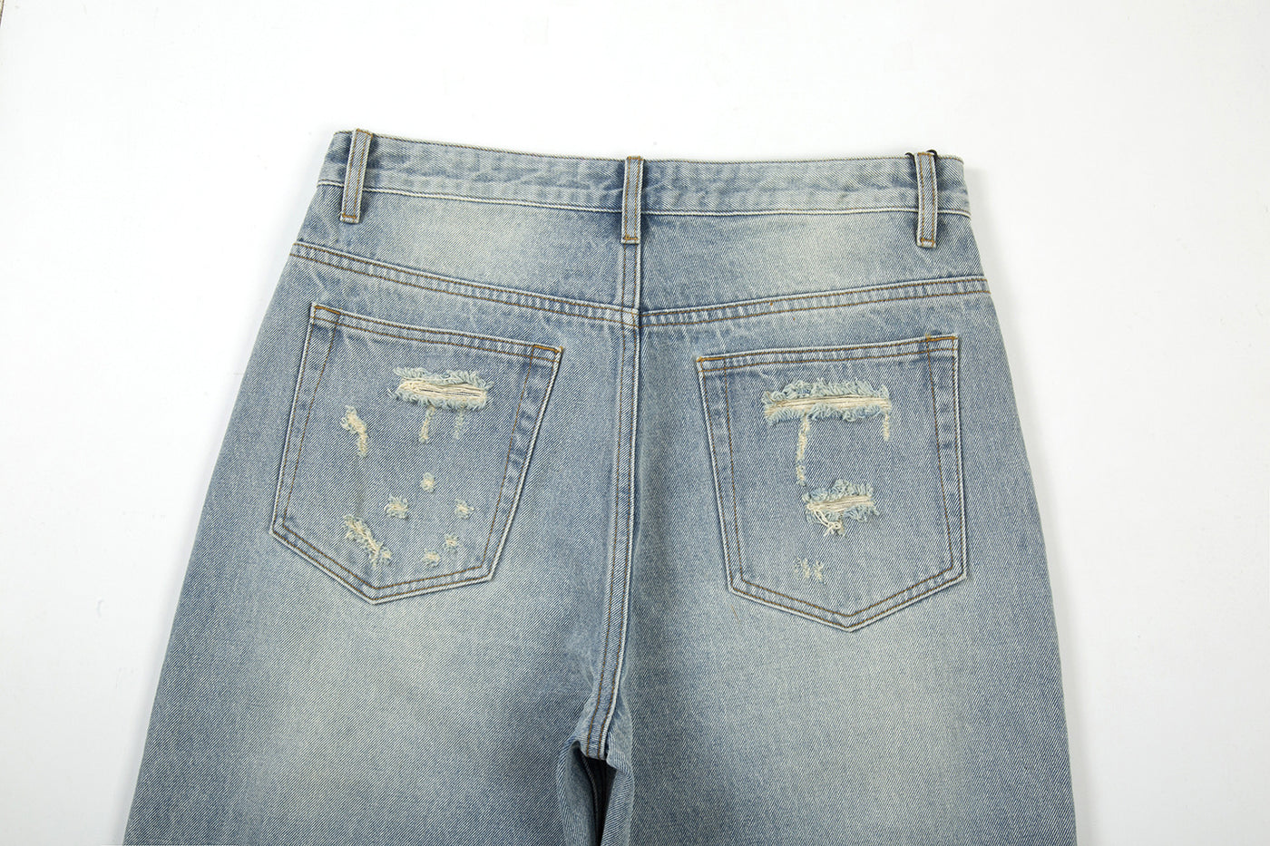 LOOSE WHISKERED DENIM FLARE PANT