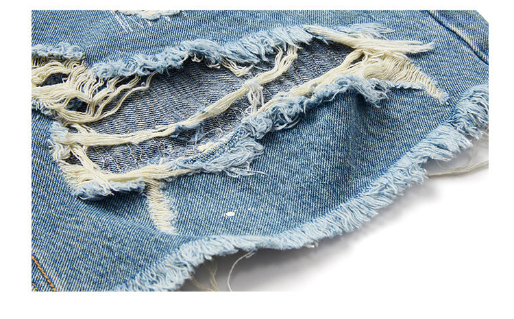 HOLES WASHED DENIM SHORT